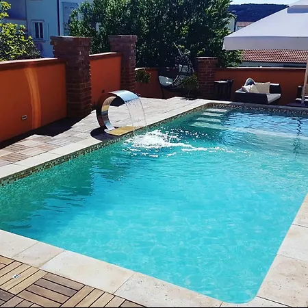 Del Mar Rab 아파트