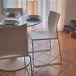 Del Mar Rab *