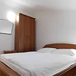 Del Mar Rab 아파트