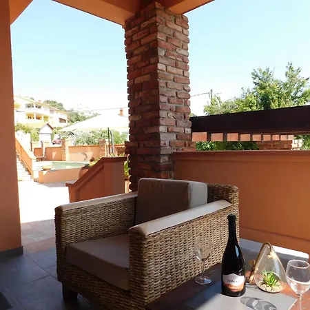 Del Mar Rab Apartamento *