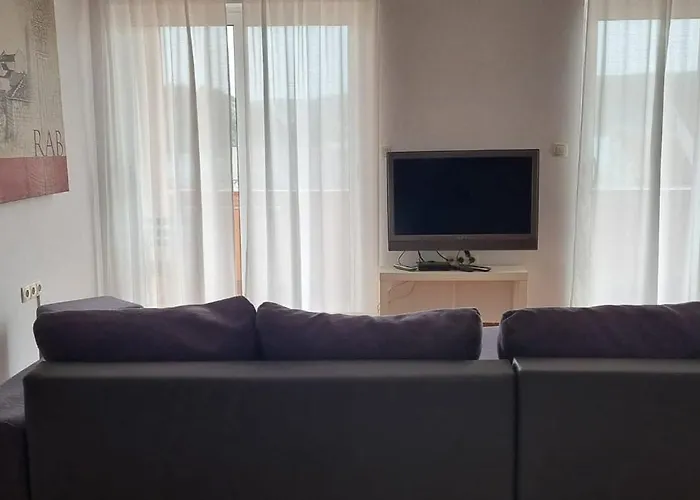 Del Mar Rab Apartamento *